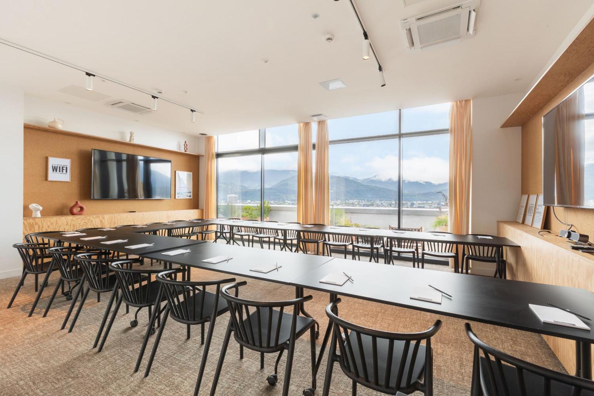 The Babel Community Hotel - Grenoble Bastille Luaran gambar